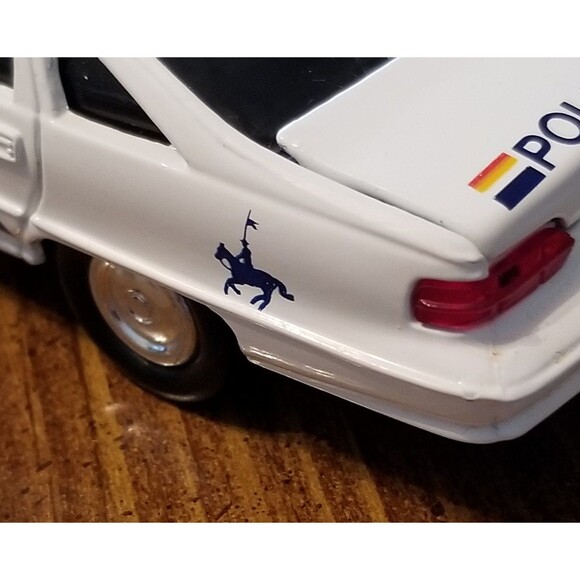 Royal Canadian Mounted Police Road Champs die cast police car 1:43 scale - Picture 4 of 12